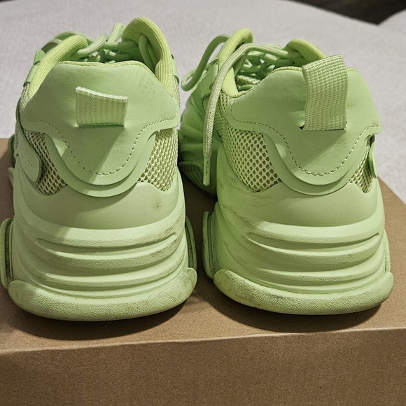 Steve Madden Possession Platforms - Picture 2 of 5